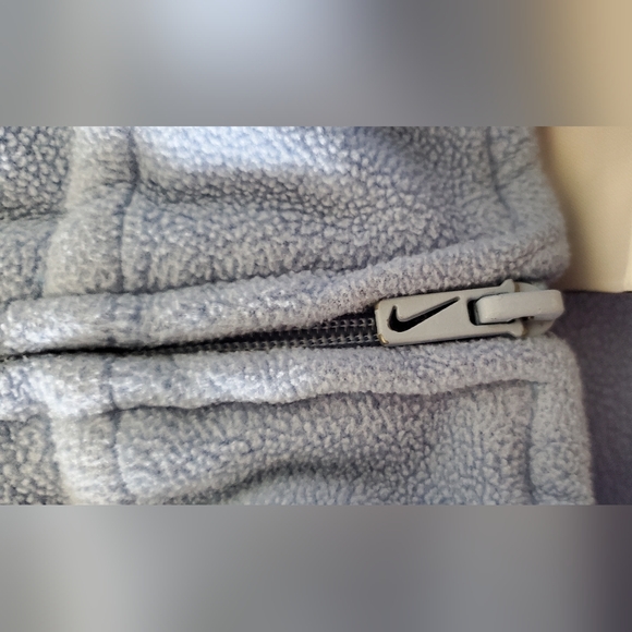 Nike Kids NCAA UNC Carolina Tar Heels 1/4 Zip Fleece Pullover - Size 6 - EUC - Picture 4 of 12